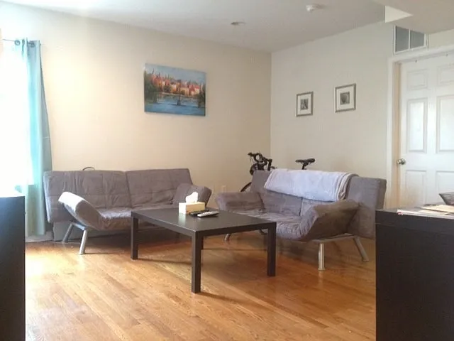 23 Aspinwall Ave #2