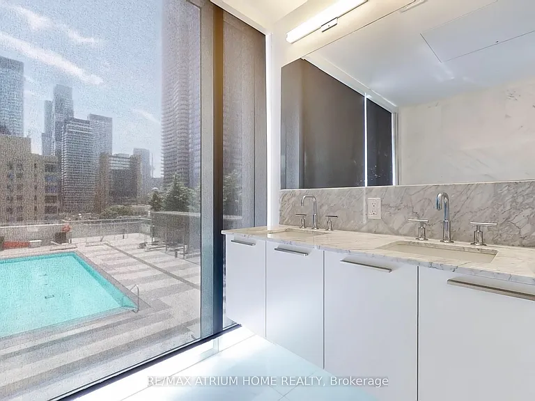 1 Gloucester St #715 — Photo 25