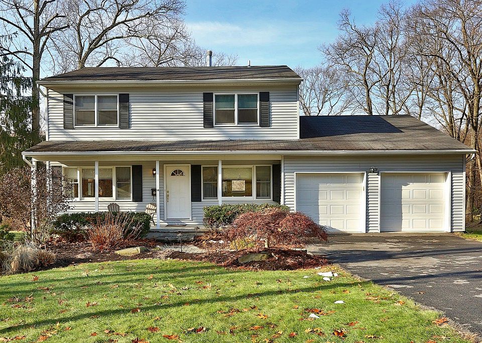 1st image of 14 Overbrook Dr