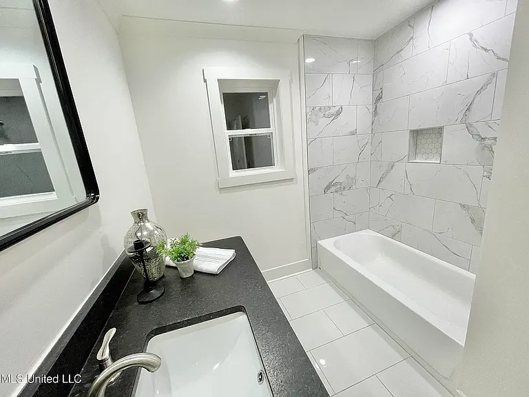 107 Pine Rd — Photo 13
