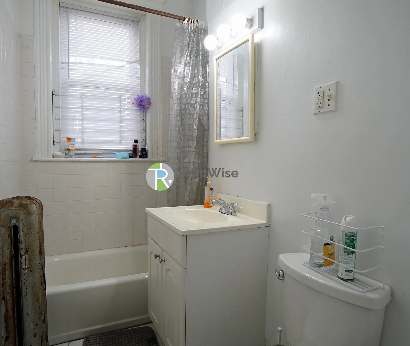 2 bed, 1.0 bath, $2,550 — Photo 3