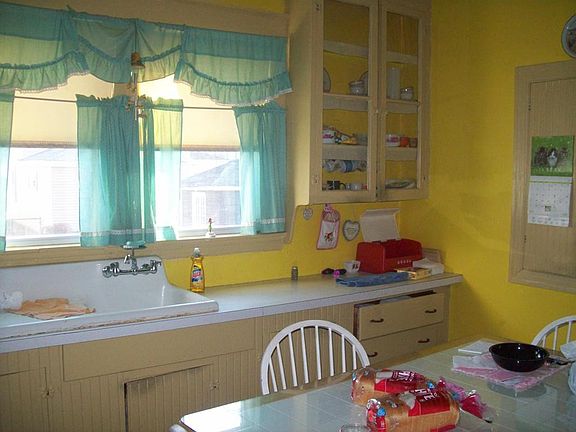 5th image of 103 Reservoir St