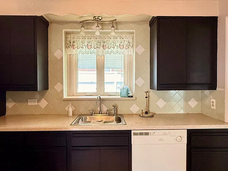 308 Eldon Ave — Photo 8