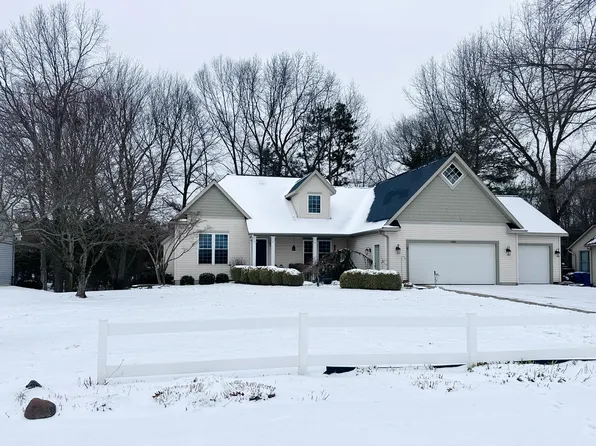 15401 Sundew St, Grand Haven, MI 49417