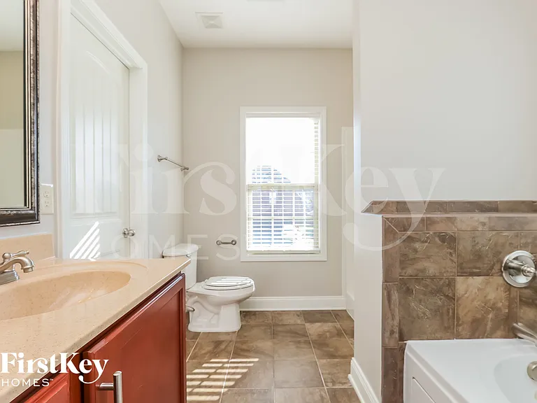 3724 Windhaven Ct — Photo 13