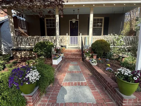 601 N View Ter, Alexandria, VA 22301