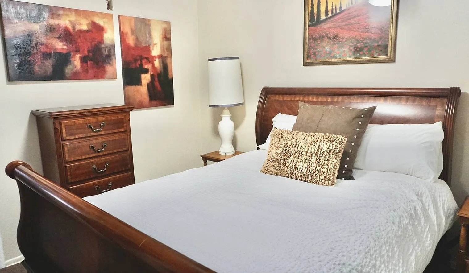 1 bed, 1.0 bath, 796 sqft, $2,834 — Photo 3