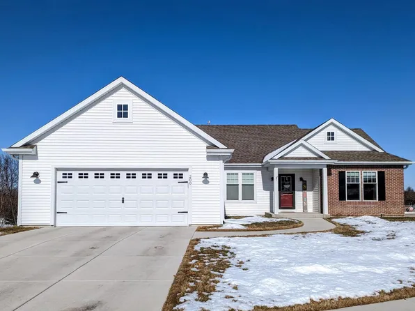 200 Stonefield DRIVE, Johnson Creek, WI 53038