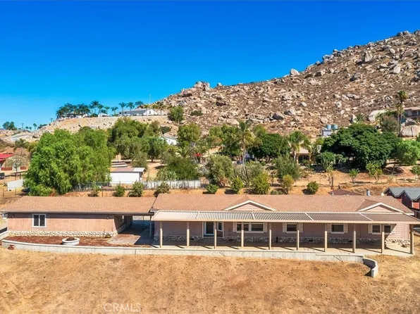 30347 Arrowview Dr, Homeland, CA 92548