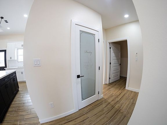 5th image of 5590 Jay Ln