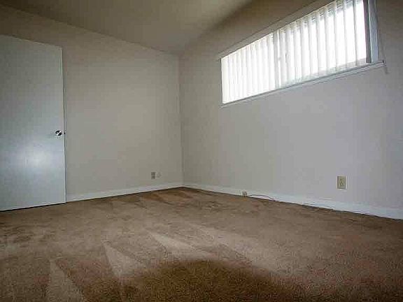5th image of 7238 Millie Ct APT B