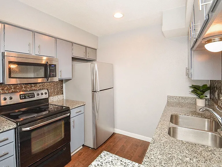 4635 Wild Indigo St #498 — Photo 12