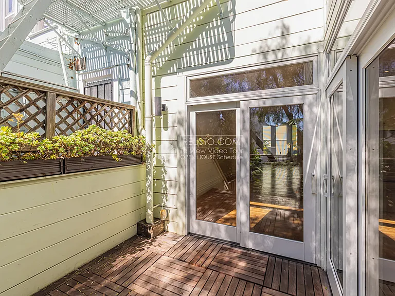 569 Capp St — Photo 18
