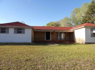 3802 E Mount Vernon Rd, Wichita, KS 67218