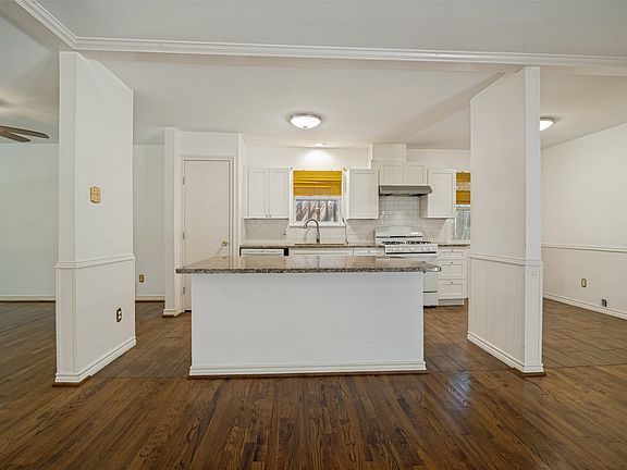 5th image of 3506 Ridgedale Dr