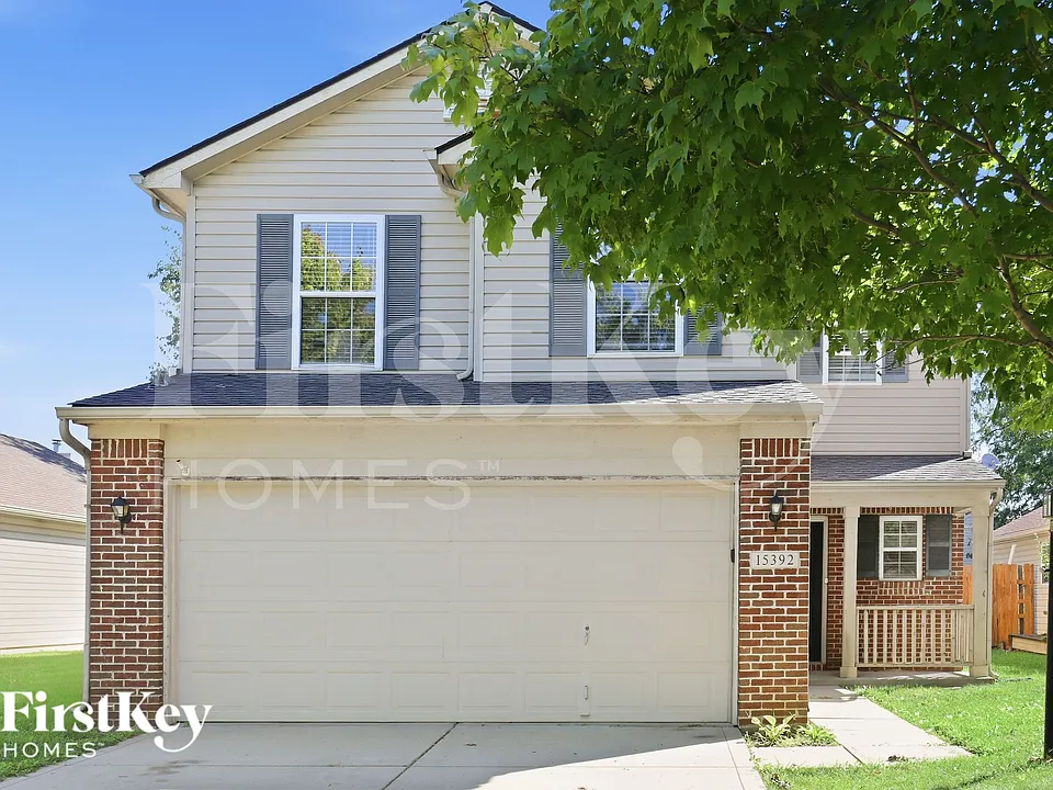 15392 Wandering Way