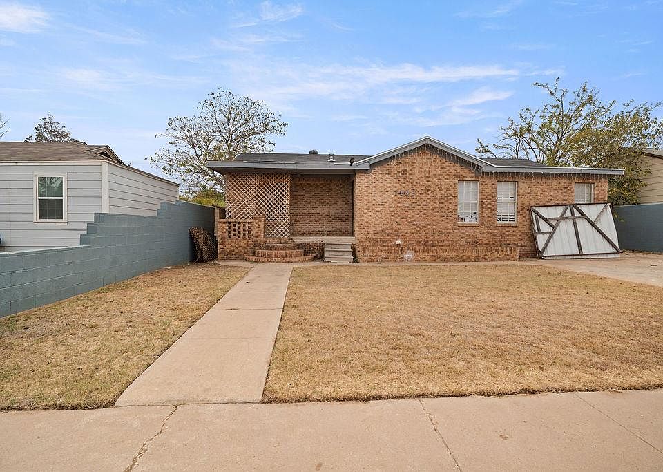 1st image of 1402 Wood St