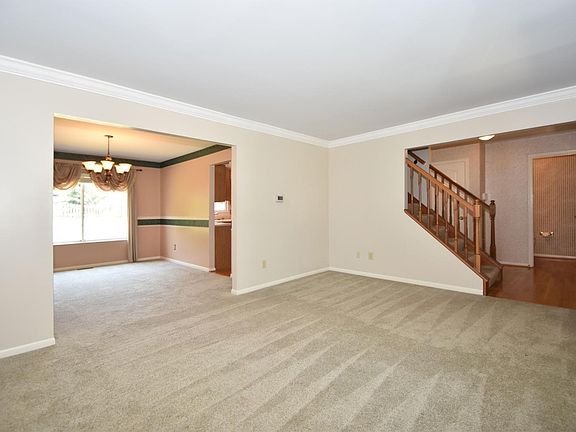 4th image of 9966 Voyager Ln