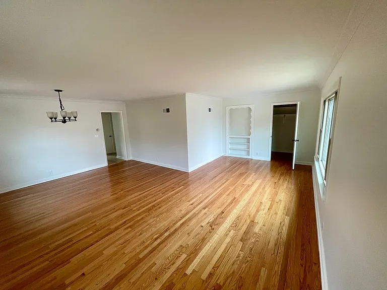 9323 W Wisconsin Ave — Photo 10