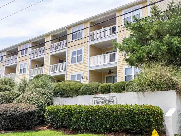 3401 Dunes St, North Myrtle Beach, SC 29582