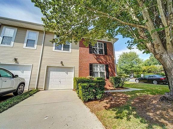 2nd image of 10947 Princeton Village Dr