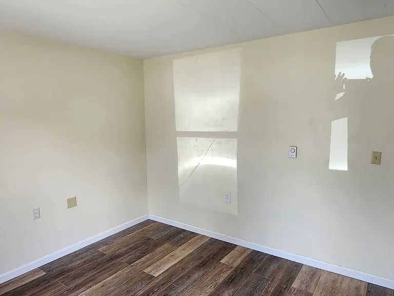 39 Medbury Ave — Photo 24