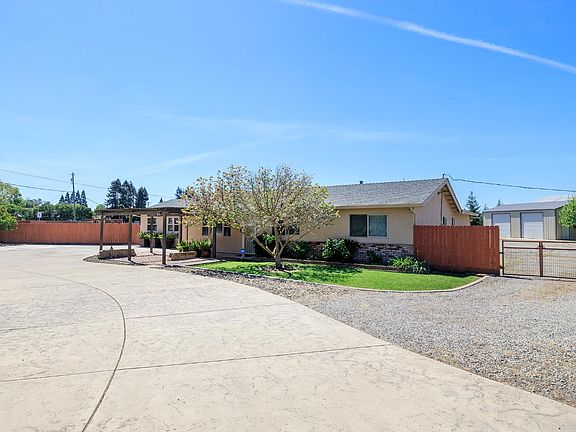 3rd image of 7167 Eleanor Rd