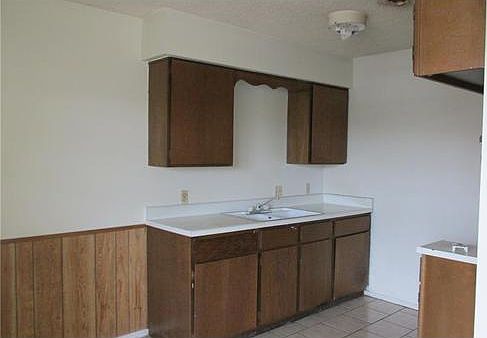 2nd image of 1241 W Sunset Dr