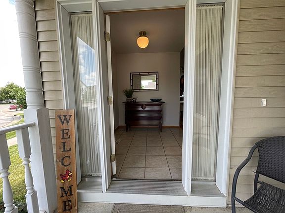 4th image of 2820 Buckingham Ct