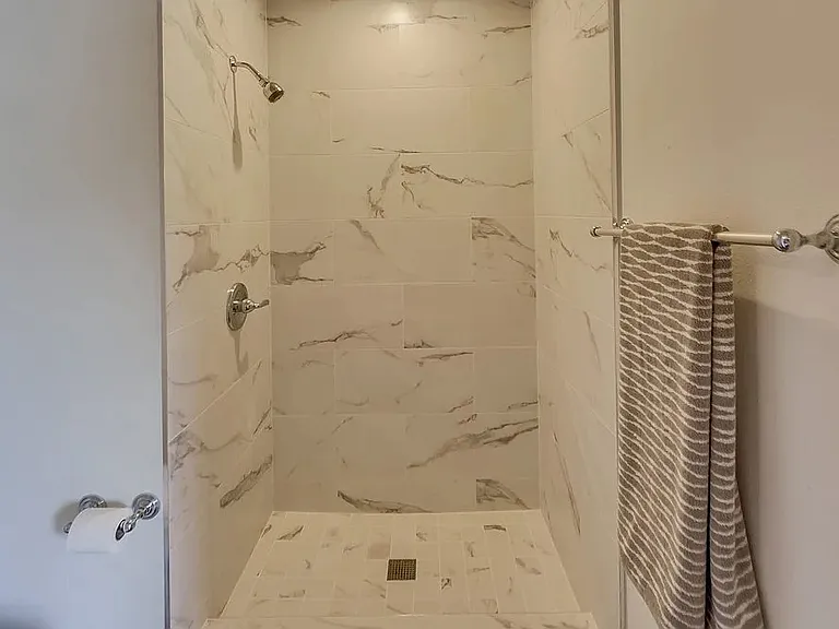 4004 Arizona St — Photo 17