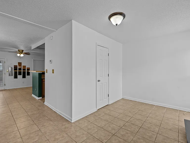 405 Falling Ln #1 — Photo 21