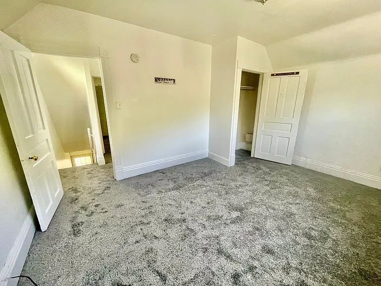 520 Glenn St — Photo 8