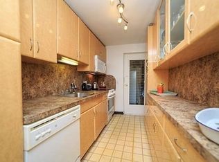 14 Commonwealth Ct APT 9, Brighton, MA 02135