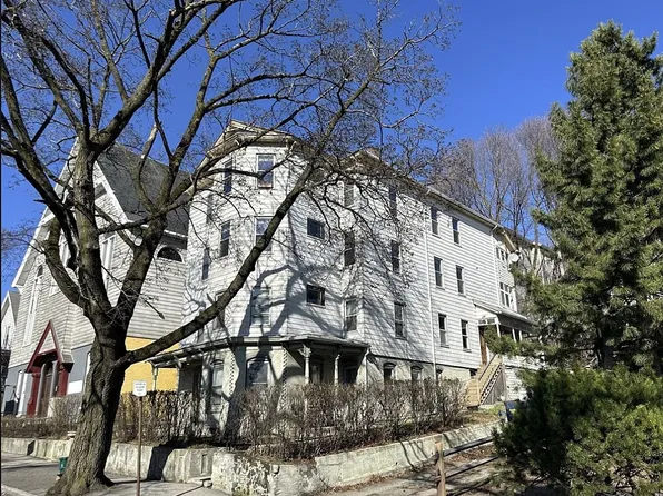 70 Mulberry St APT 2, Worcester, MA 01605