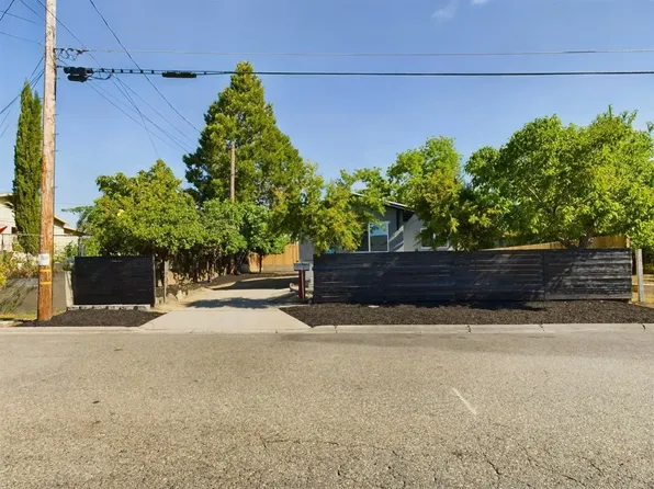 430 5th St #A, Roseville, CA 95678