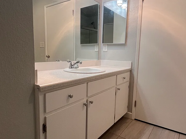 Roscoe Townhomes — Photo 52