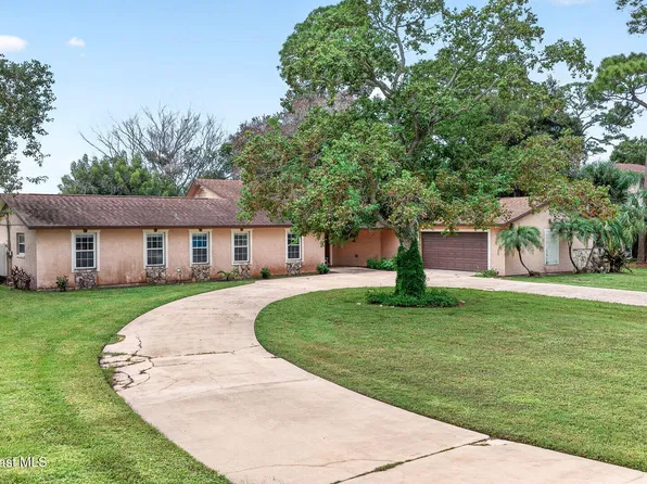 525 Hidden Creek Dr, Merritt Island, FL 32952