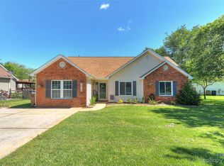 1016 Ridgefield Cir, Indian Trail, NC 28079