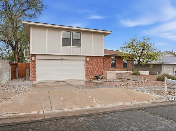 7819 Pioneer Trl NE, Albuquerque, NM 87109