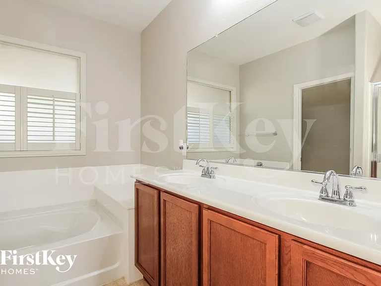 23587 W Harrison Dr — Photo 13