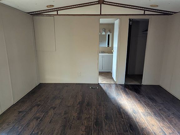 4th image of 153 Fortune Dr