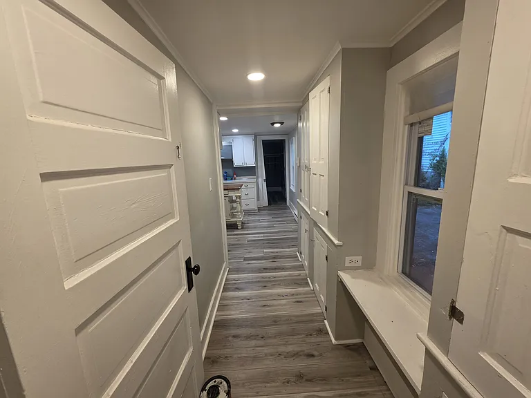 196 Palmer Ave — Photo 2