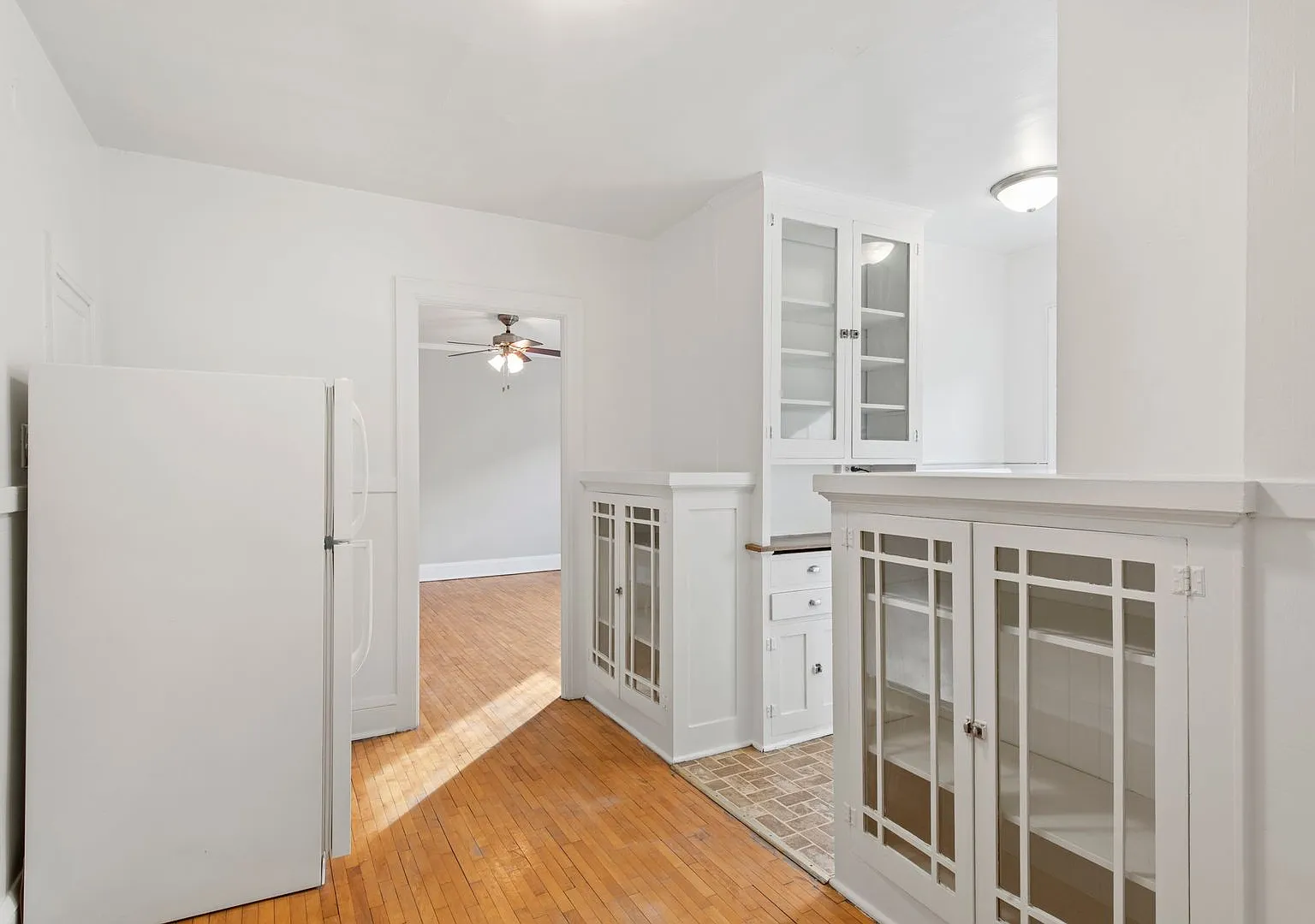 Summit View Apartments — Photo 4