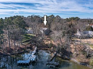 413 The Ln, Irvington, VA 22480