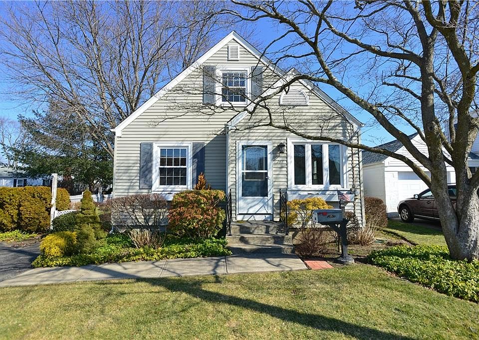 1st image of 181 Chandler Ave