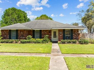 15027 Ridgeside Ave, Baton Rouge, LA 70818