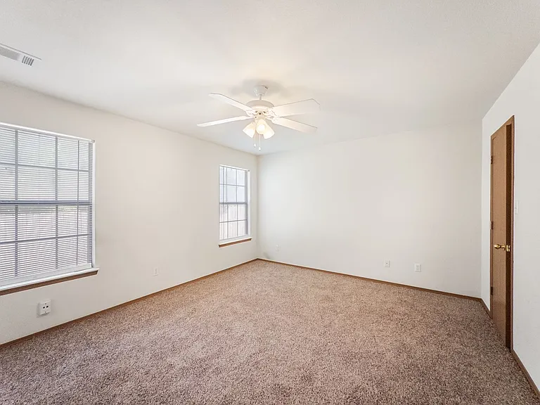 1521 Fianna Place Ct — Photo 5