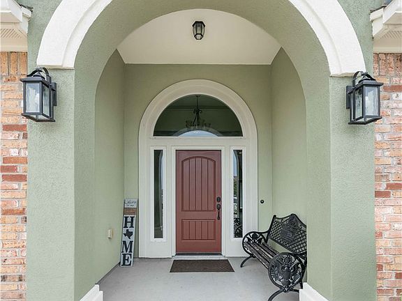 3rd image of 2233 Pinehollow Ln