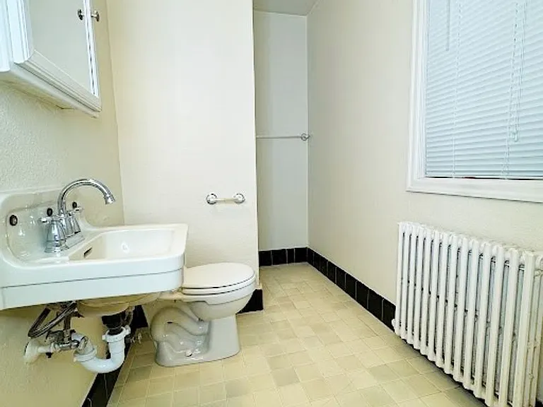 105 NE 61st Ave #1-21 — Photo 22