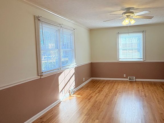 2nd image of 11 Hightower Ct
